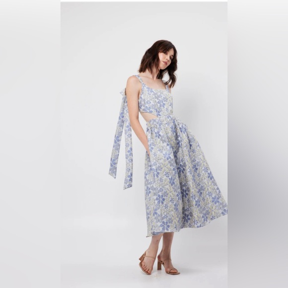 Elliat Atelier dress. - Picture 3 of 7